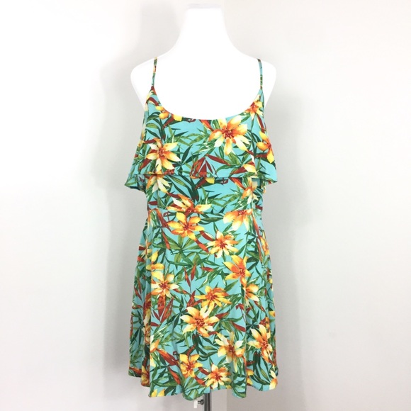 Forever 21 Dresses & Skirts - 3 FOR $20 Forever 21+ Tropical Mini Dress